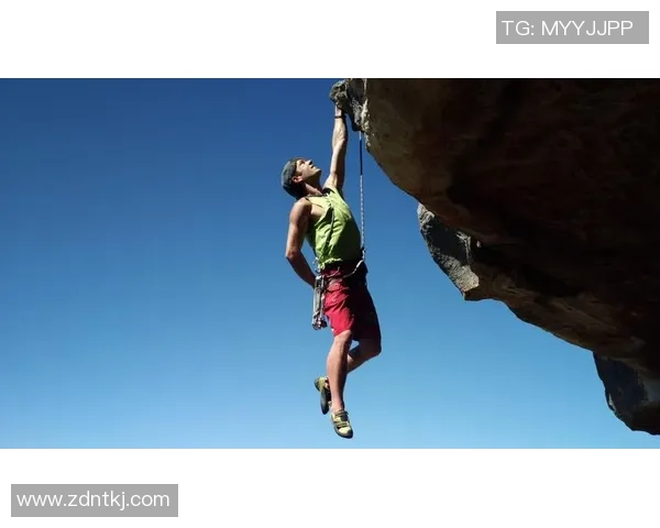 重庆城市马拉松评析：攀岩队展现力量与毅力的精彩瞬间